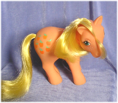 Shy Pose Applejack