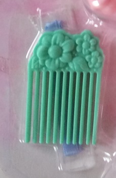 Daddy
Meadowsweet comb and ribbon