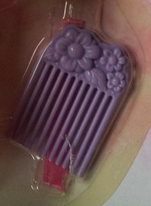 Mummy
Meadowsweet Comb and Ribbon
